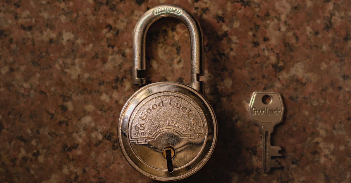 locksmith tools keys — Newark NJ Locksmith
