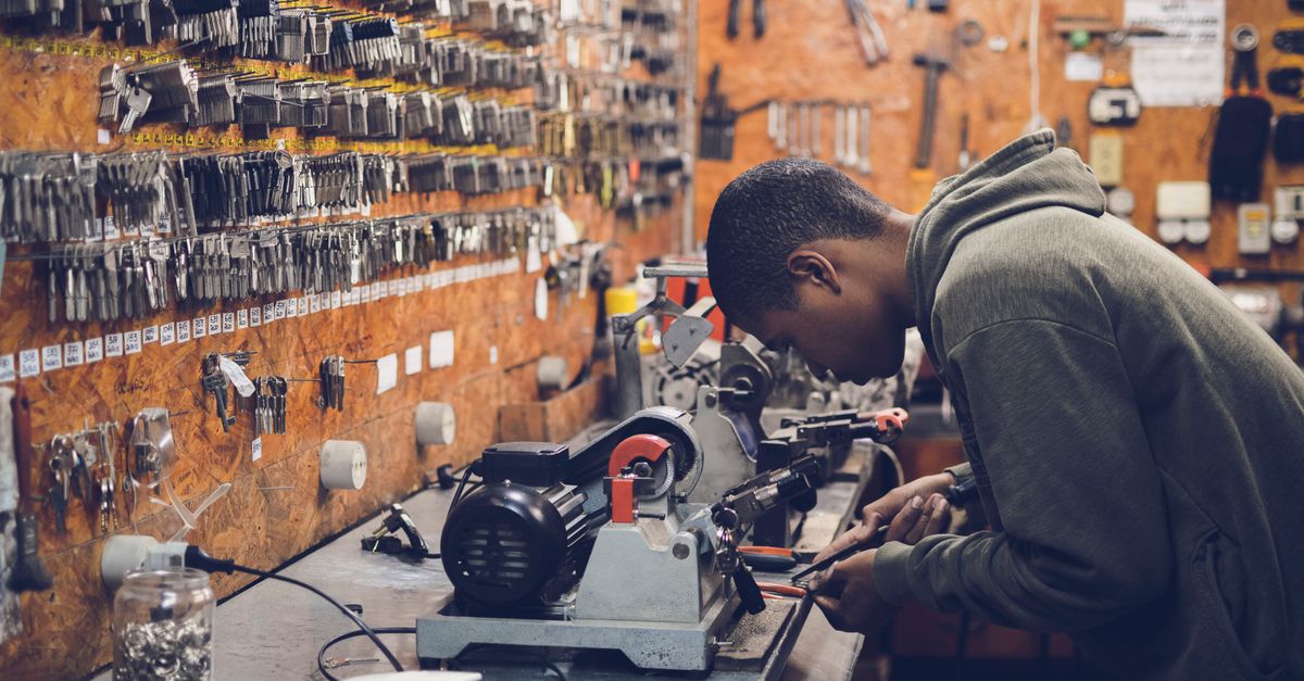 key maker professional — Newark NJ Locksmith